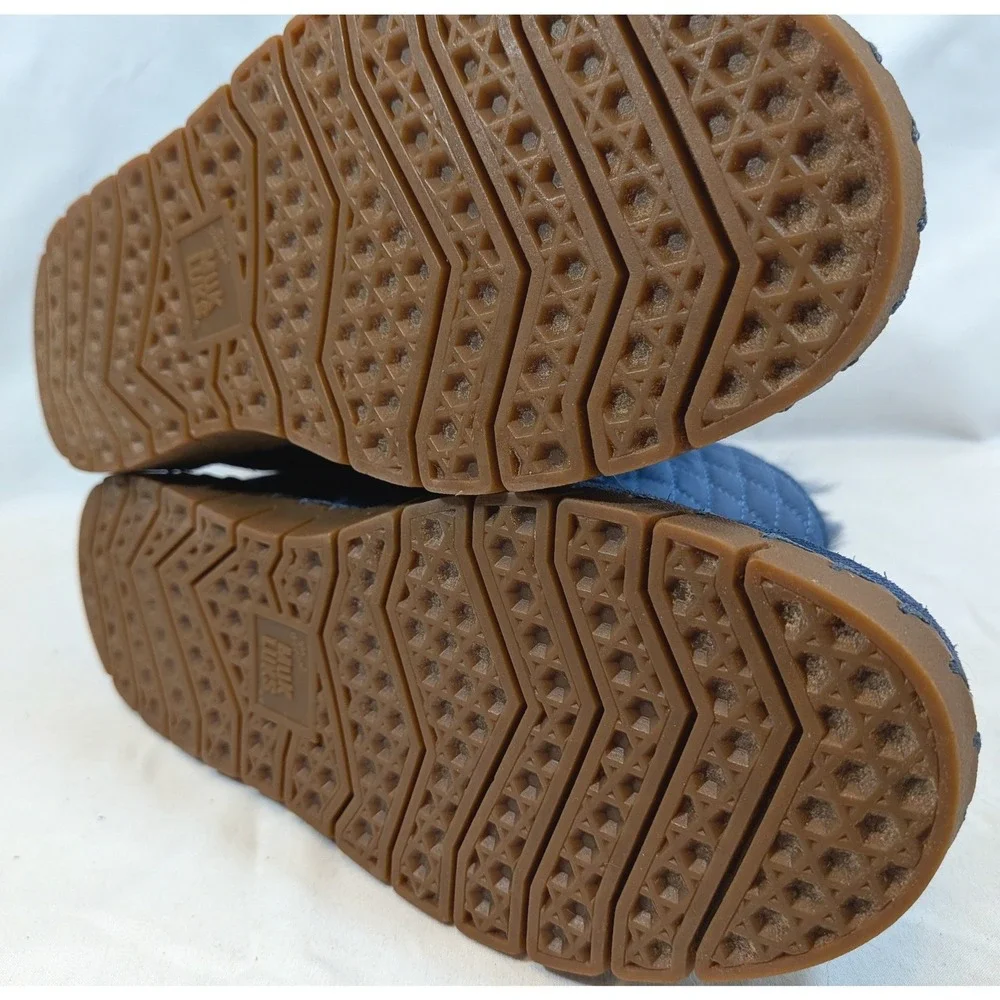 Muk Luks Blue Quilted Suede Boots; Faux Fur Lined Winter Snow Shoes
